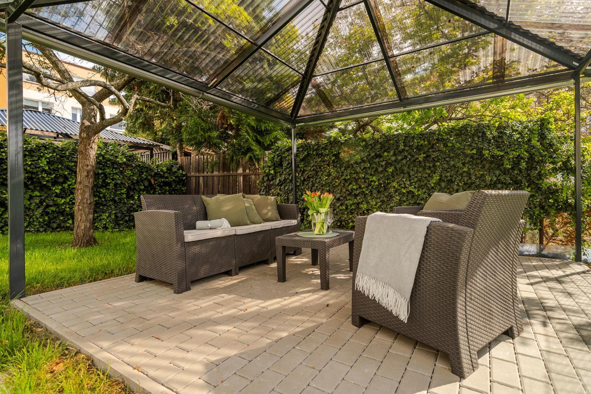 Apt With Sunny Garden Prague By Michal&Friends — Photos 1