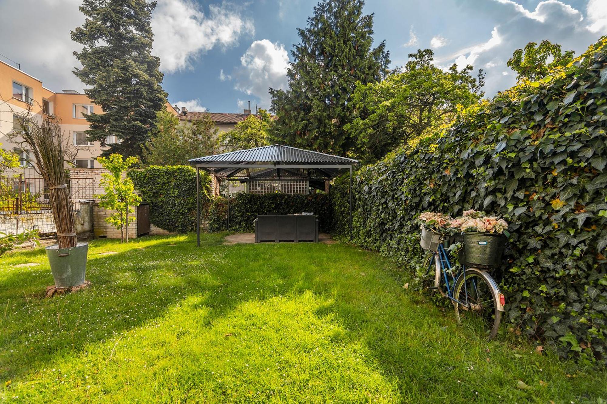 Apt With Sunny Garden Prague By Michal&Friends, Prague